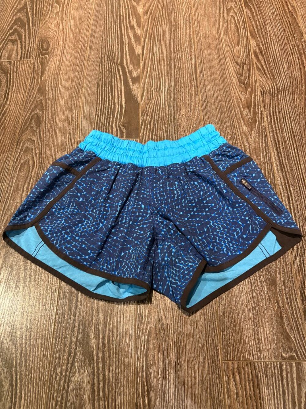 Lululemon Run Speed Shorts Blue Geometric Print